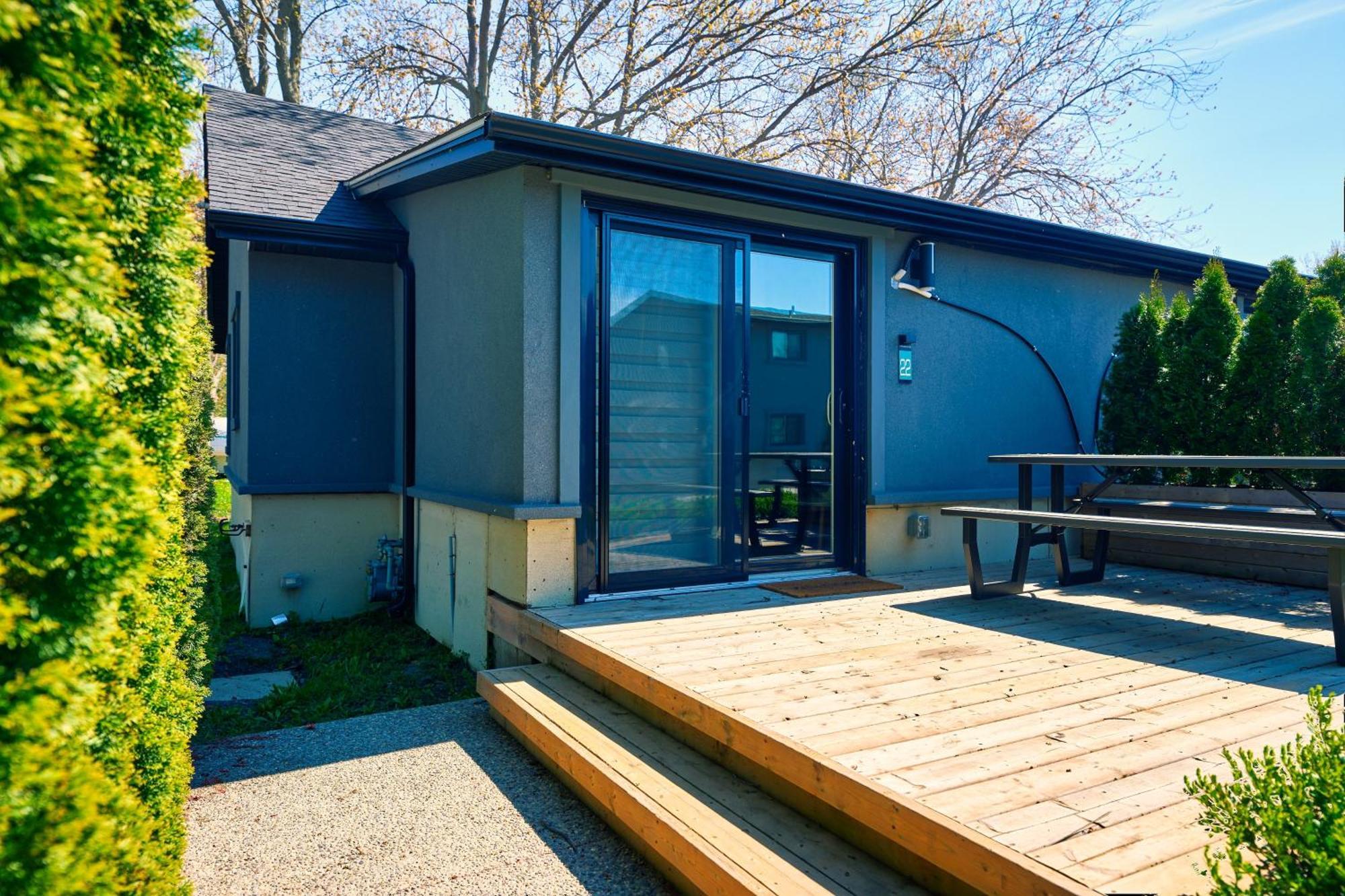 The Long Beach Resort - Beachfront Cottages & Townhouse Suites Wainfleet Dış mekan fotoğraf