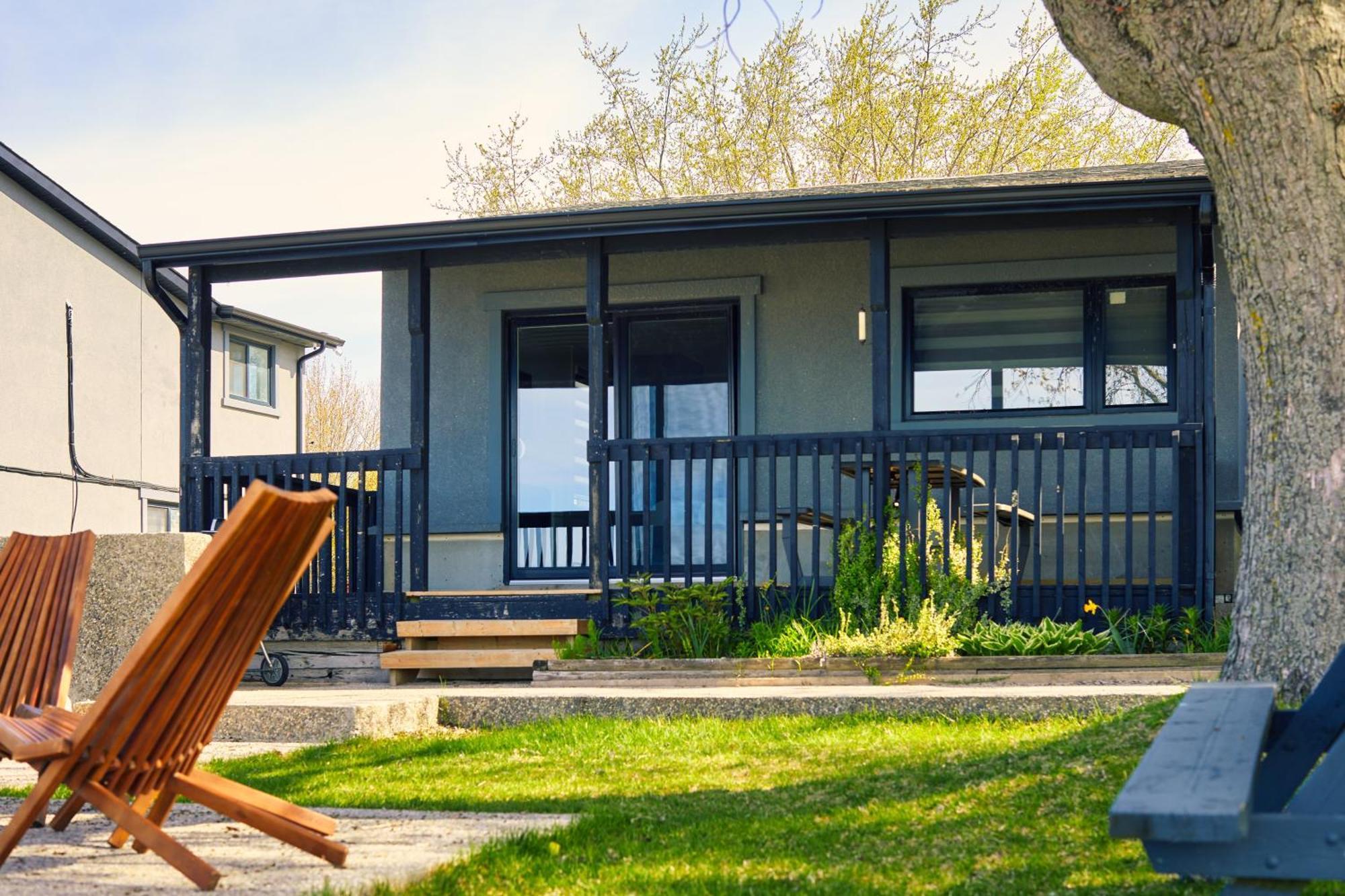 The Long Beach Resort - Beachfront Cottages & Townhouse Suites Wainfleet Dış mekan fotoğraf