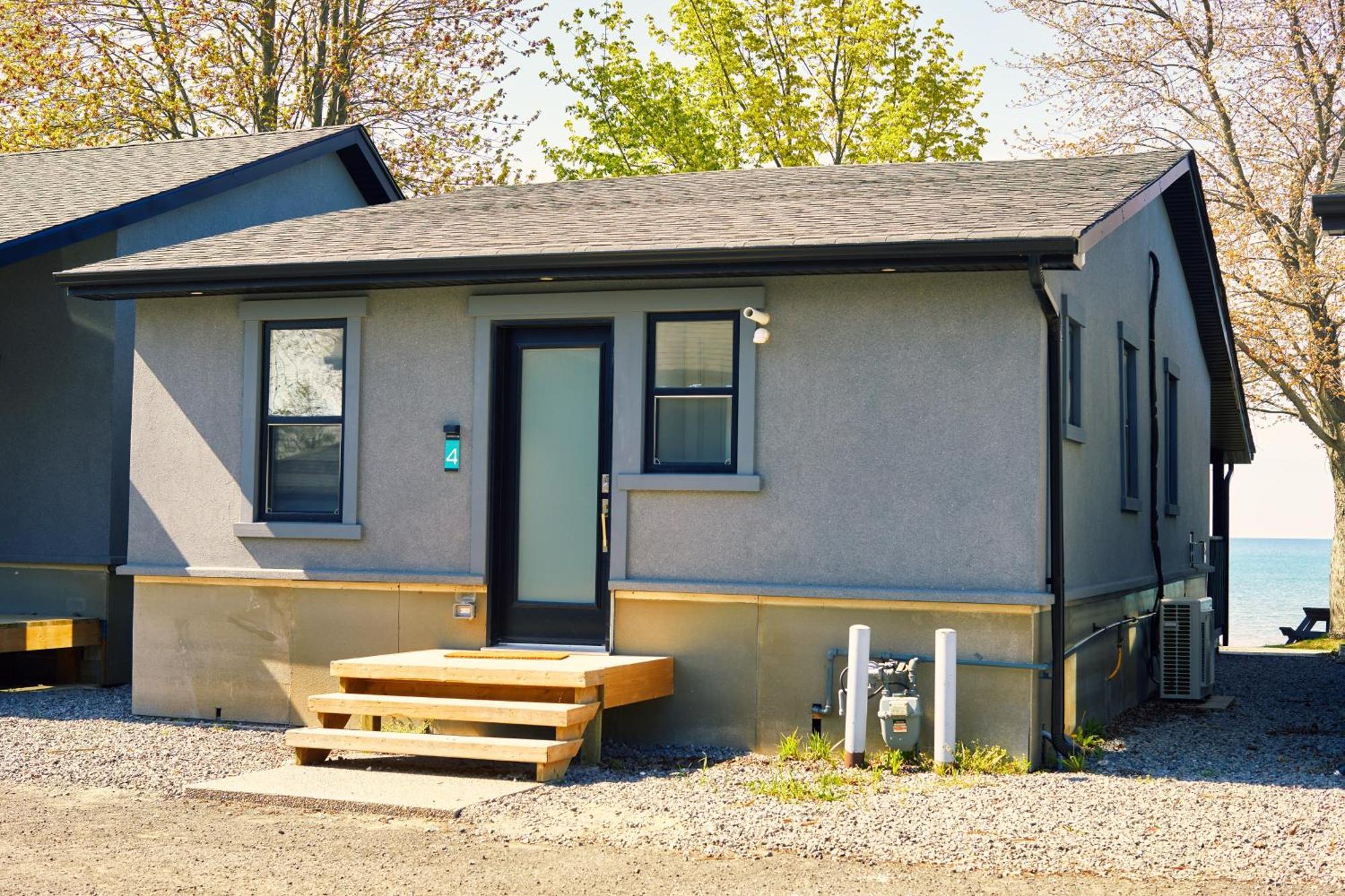The Long Beach Resort - Beachfront Cottages & Townhouse Suites Wainfleet Dış mekan fotoğraf