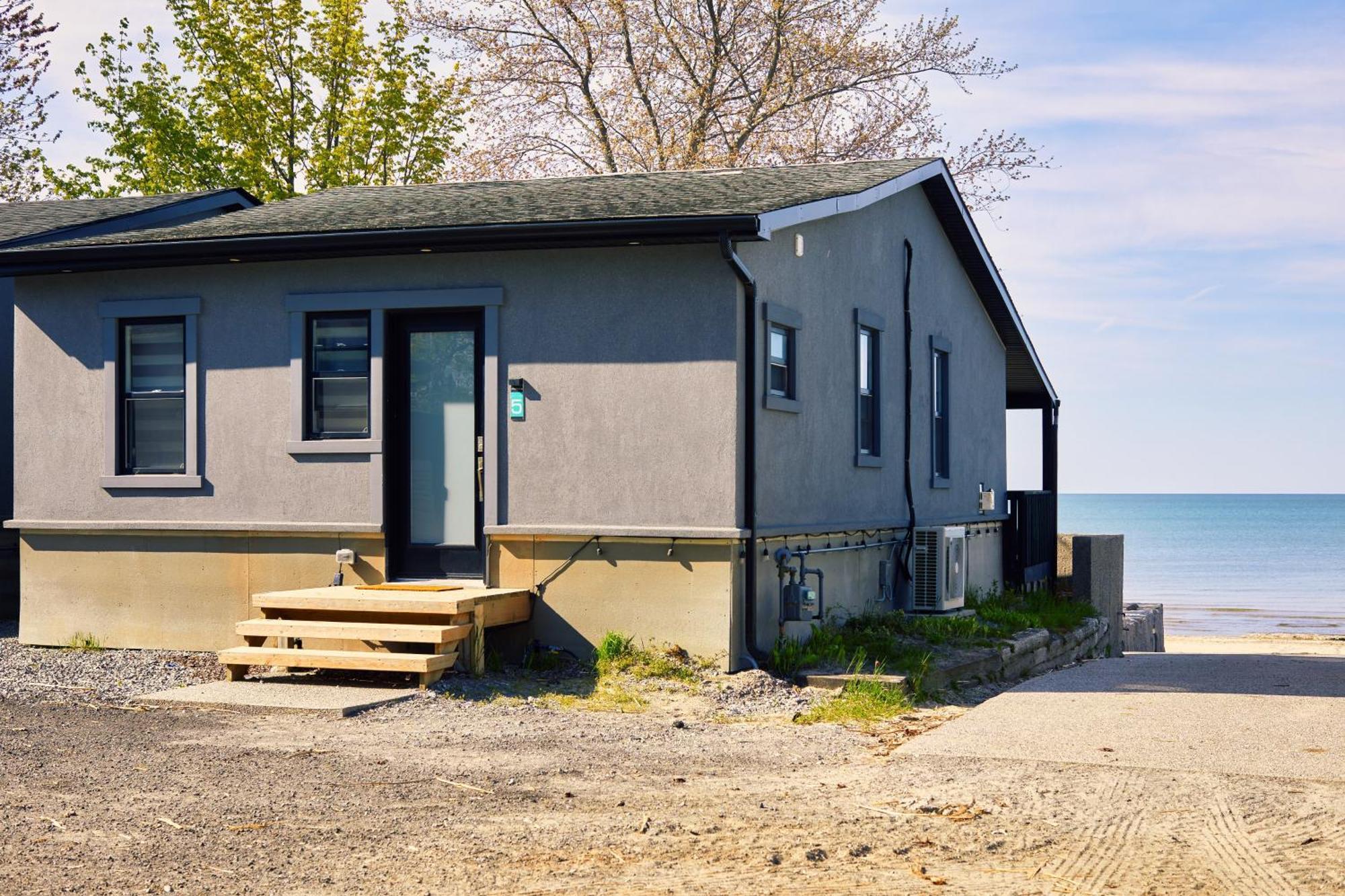 The Long Beach Resort - Beachfront Cottages & Townhouse Suites Wainfleet Dış mekan fotoğraf